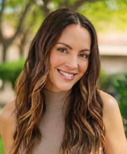 Tara Elrod, FNP
