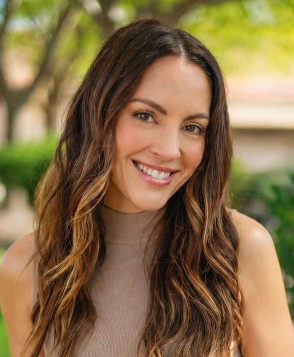 Tara Elrod, FNP
